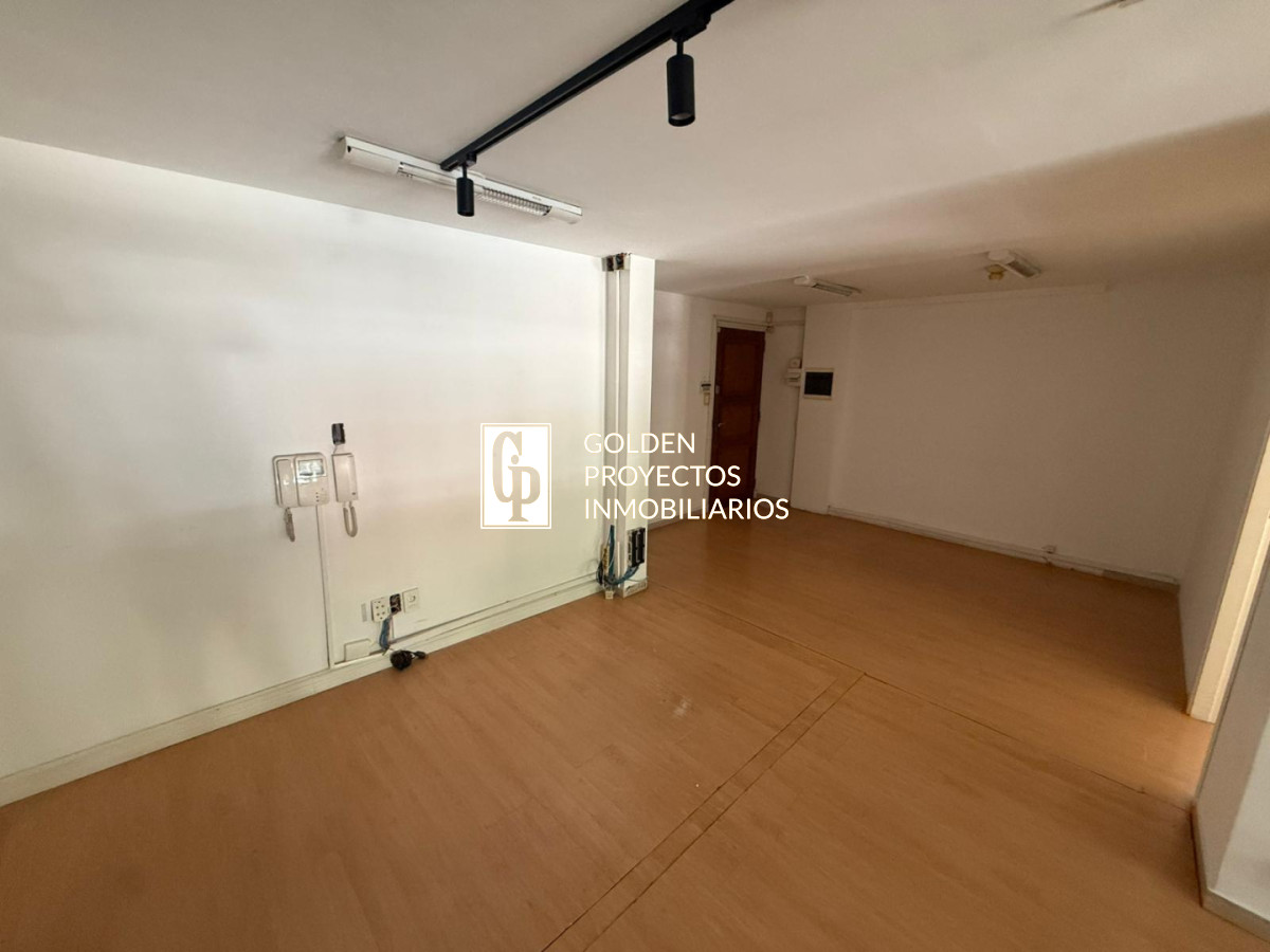 Oficina ID.733 - Oficina en Alquiler Torre de los Caudillos Cordon