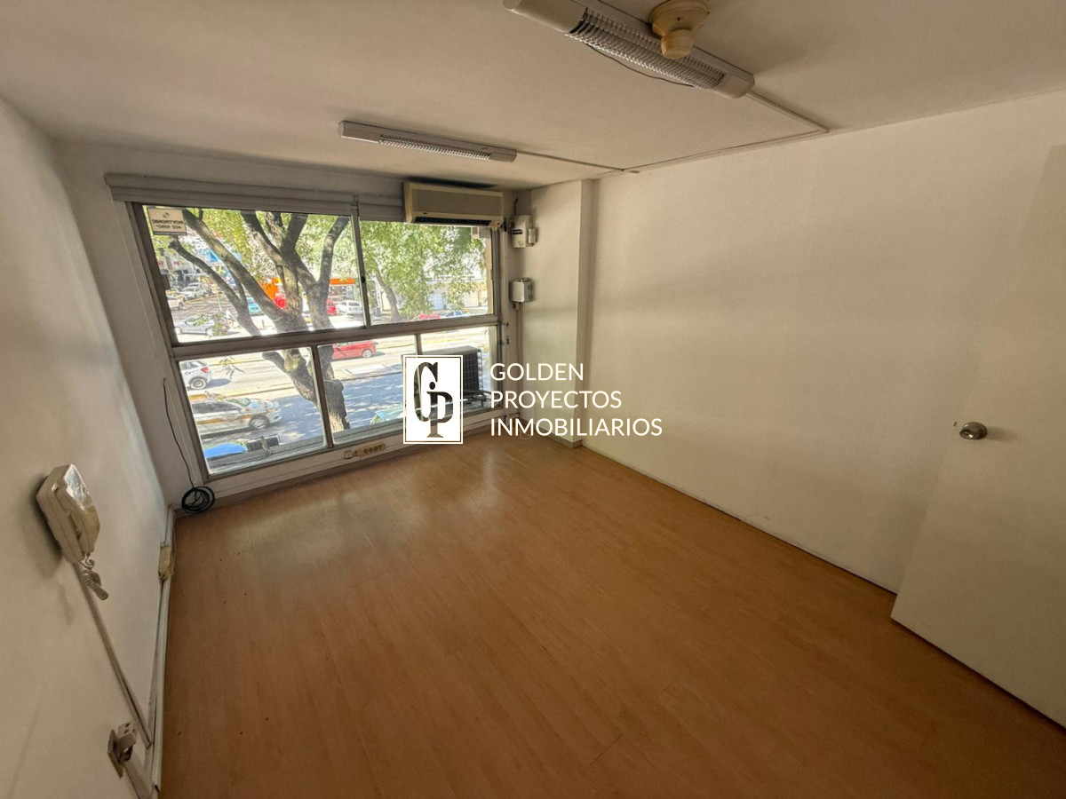 Oficina ID.733 - Oficina en Alquiler Torre de los Caudillos Cordon