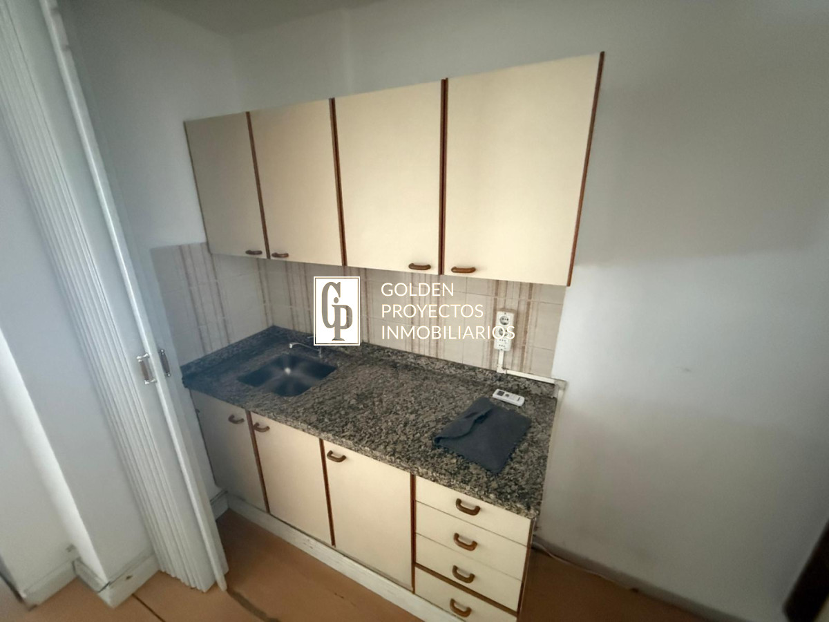 Oficina ID.733 - Oficina en Alquiler Torre de los Caudillos Cordon