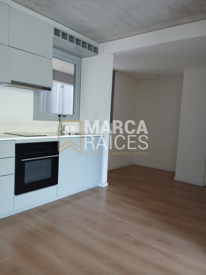 Apartamento ID.1934 - Alquiler Apartamento 1 Dormitorio con patio Centro Sur Montevideo