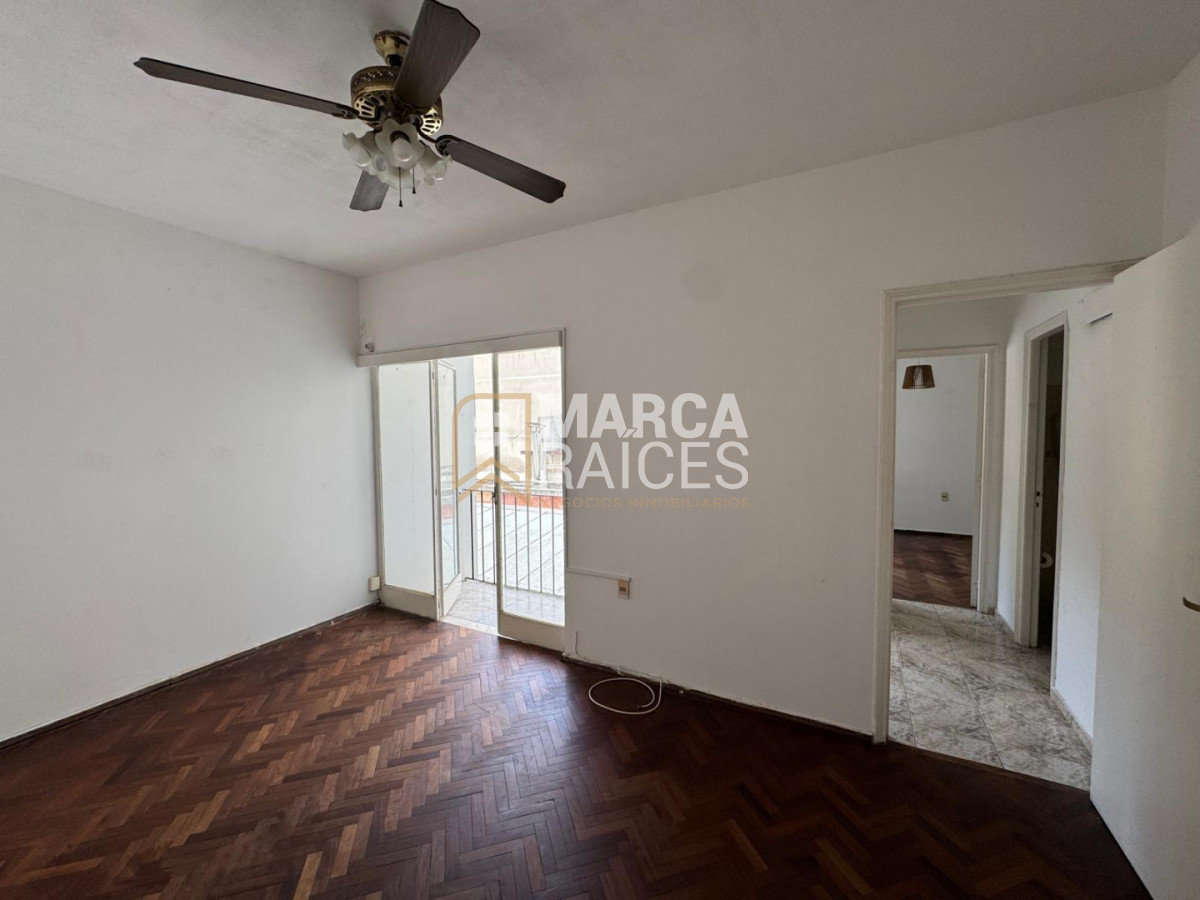Apartamento ID.1974 - DAlquiler Apartamento 1 Dormitorio Segundo Piso por Escalera Pocitos Montevideo