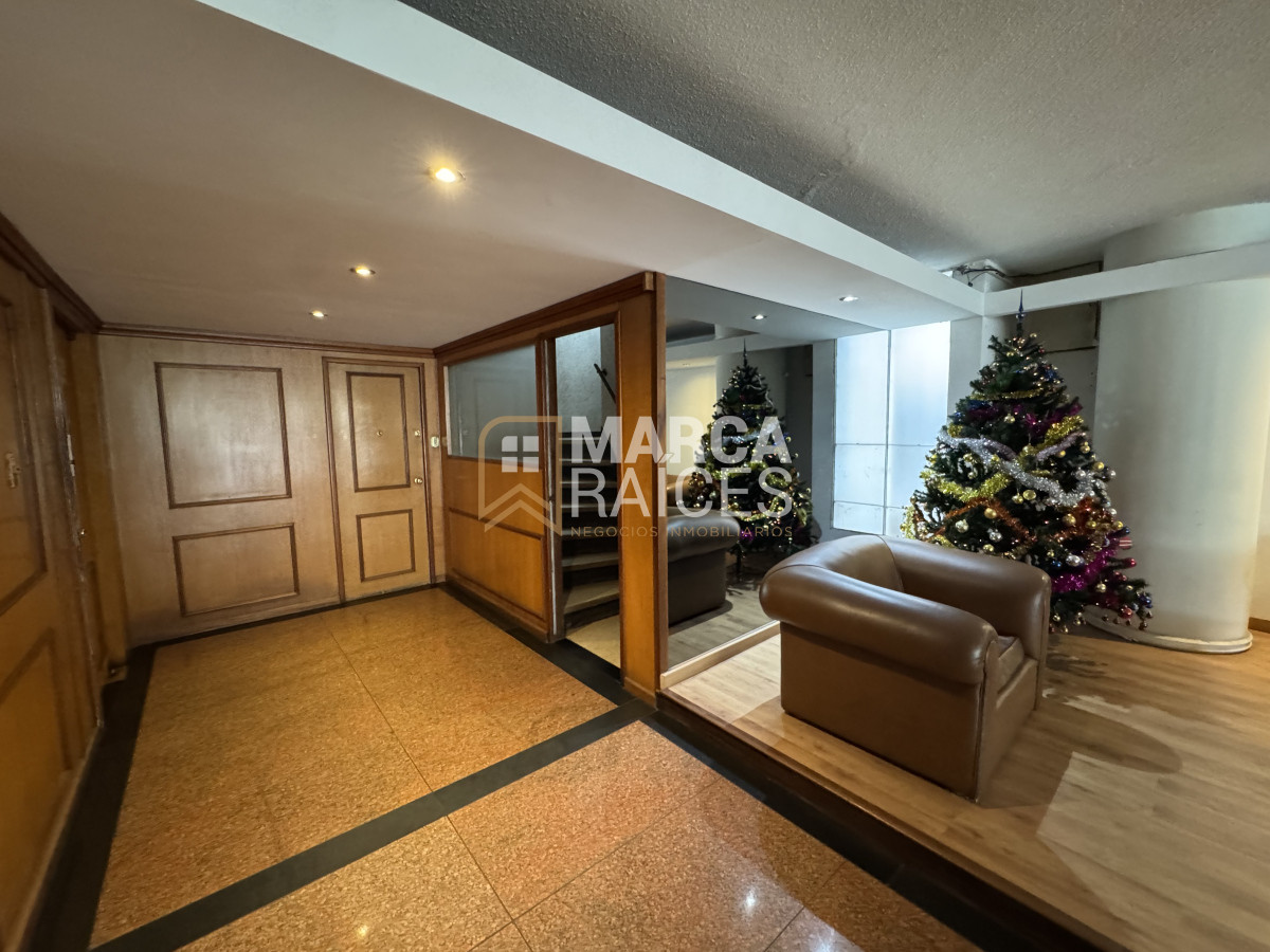 Apartamento ID.1199 - Venta Apartamento 4 Dormitorios 2 baños Garage Punta Carretas Montevideo