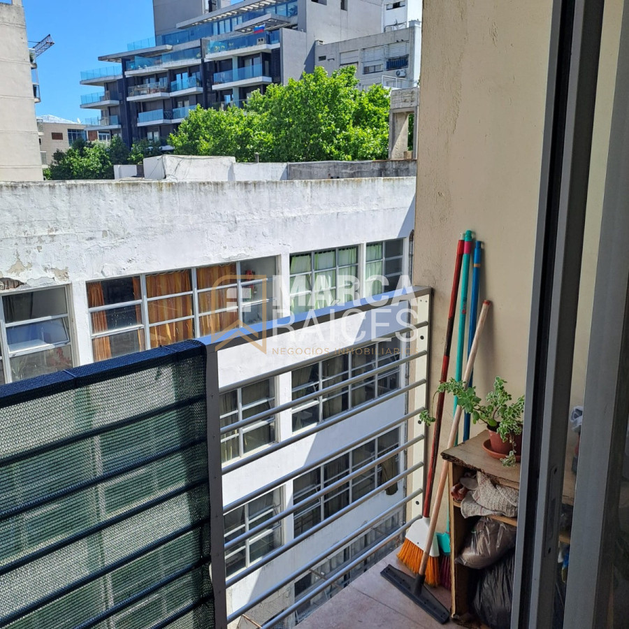 Apartamento ID.1181 - Venta Apartamento 1 Dormitorio Con Renta Balcon Garage Centro Montevideo