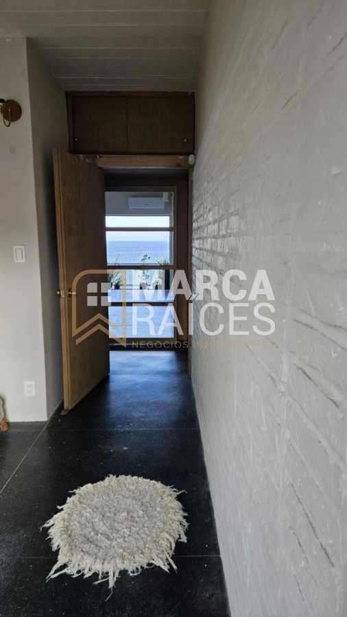 Apartamento ID.1989 - Alquiler Apartamento 2 Dormitorios frente al Mar. Malvin, Montevideo