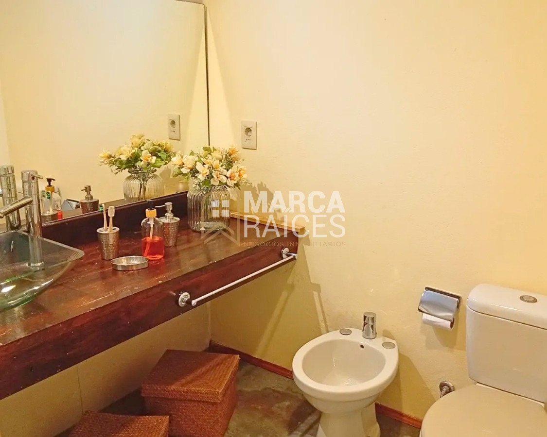Apartamento ID.1728 - Venta Apartamento 4 Dormitorios 2 Baños Balcon Centro Montevideo