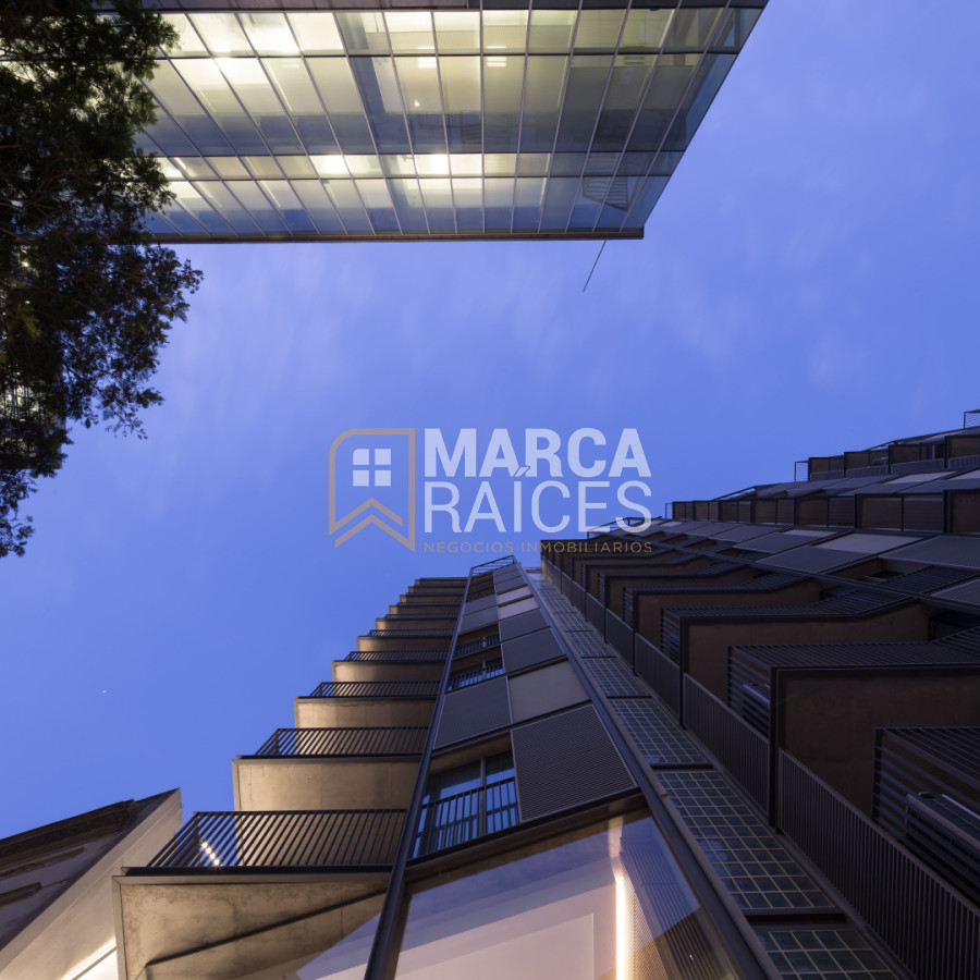 Apartamento ID.1786 - Alquiler Apartamento 1 Dormitorio Piscina Edificio de Categoria Centro Montevideo