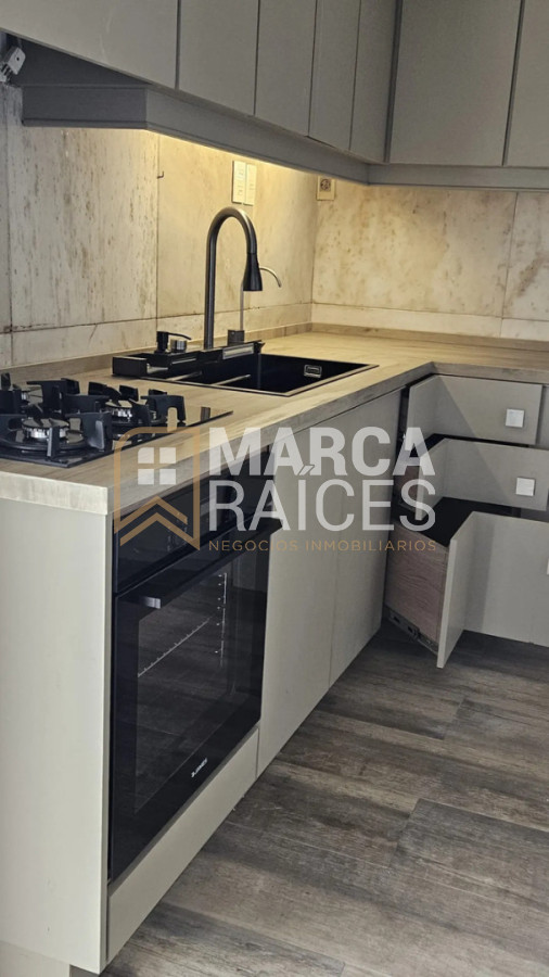 Apartamento ID.1989 - Alquiler Apartamento 2 Dormitorios frente al Mar. Malvin, Montevideo