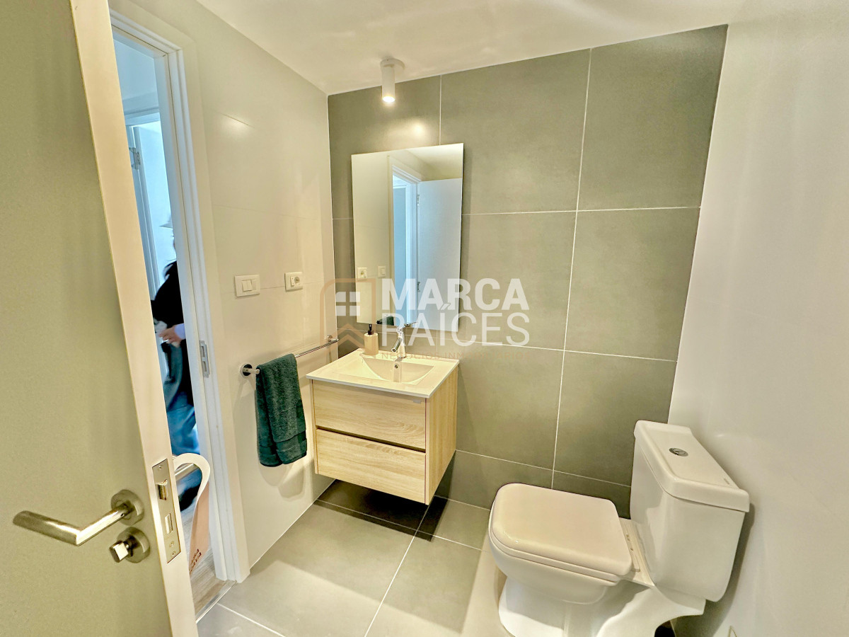 Apartamento ID.1012 - Venta Apartamento 2 Dormitorios a Estrenar Piso 6 Centro Montevideo