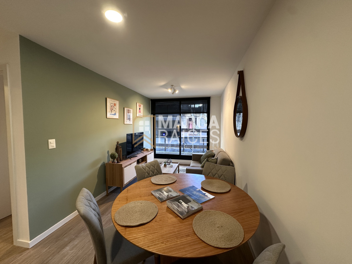 Apartamento ID.1016 - Venta Apartamento 1 Dormitorio en construcción con balcon y patio Centro Sur Montevideo