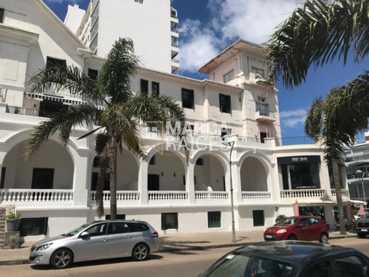 Apartamento ID.1286 - Alquiler Apartamento 1 Dormitorio En Península Punta del Este Maldonado