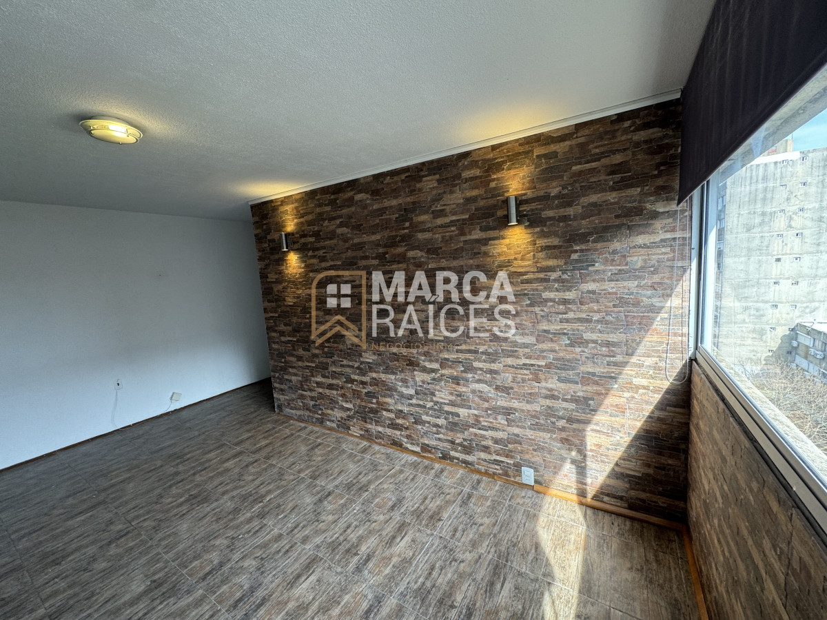 Apartamento ID.1468 - Alquiler Apartamento 3 Dormitorios 1 Baño Luminoso Euskalerria Malvin Norte Montevideo