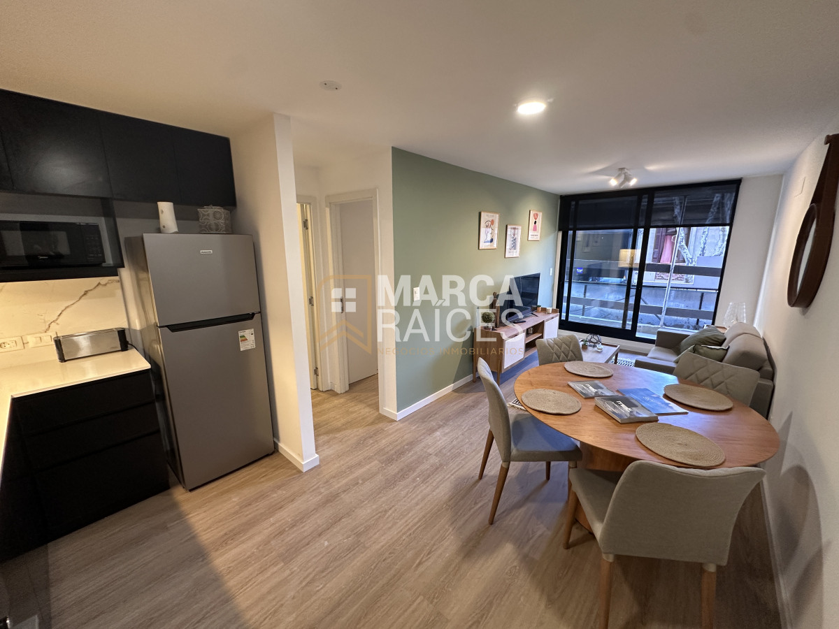 Apartamento ID.1016 - Venta Apartamento 1 Dormitorio en construcción con balcon y patio Centro Sur Montevideo