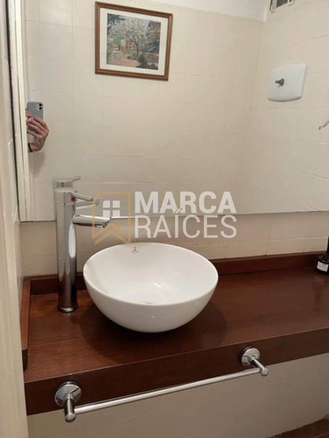 Apartamento ID.2034 - Alquiler Apartamento 2 Dormitorios, 2 Baños. Pocitos, Montevideo