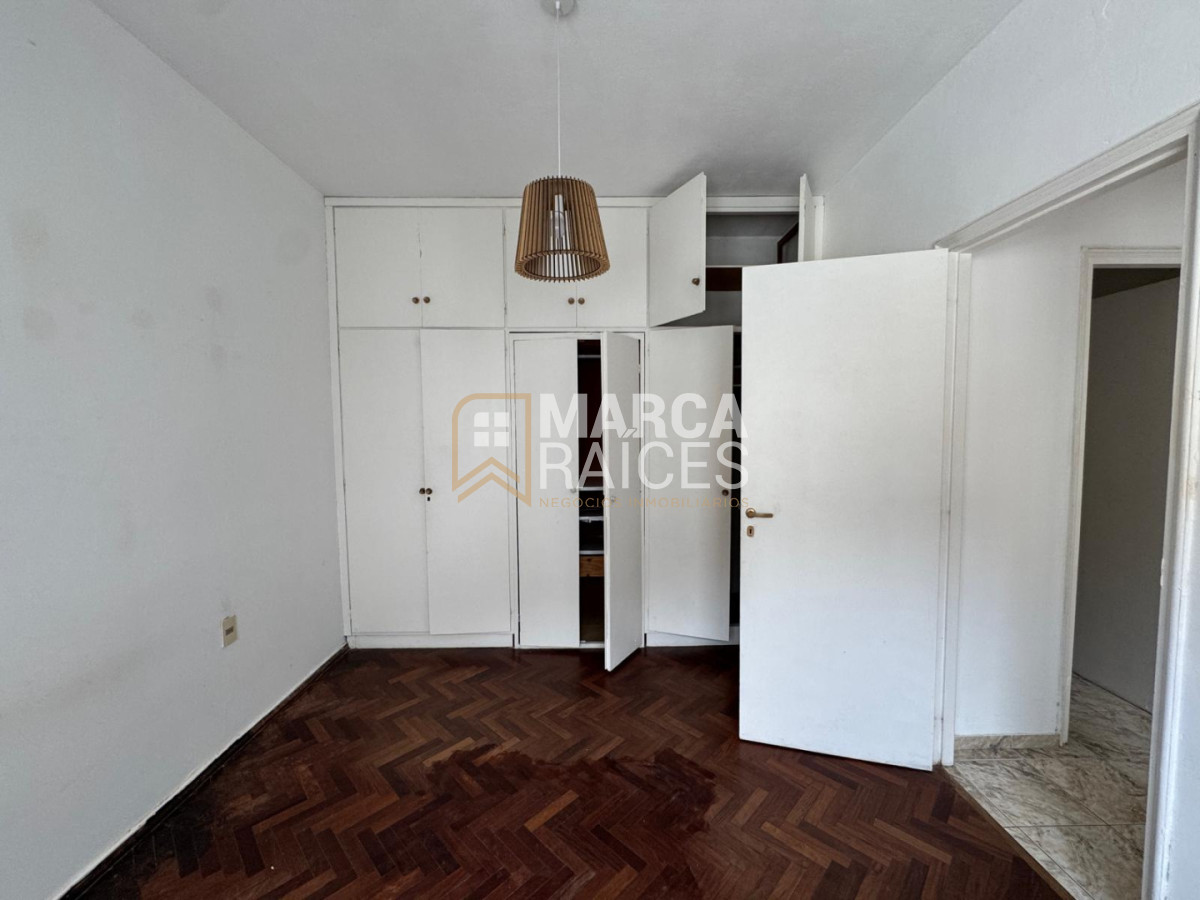 Apartamento ID.1974 - DAlquiler Apartamento 1 Dormitorio Segundo Piso por Escalera Pocitos Montevideo