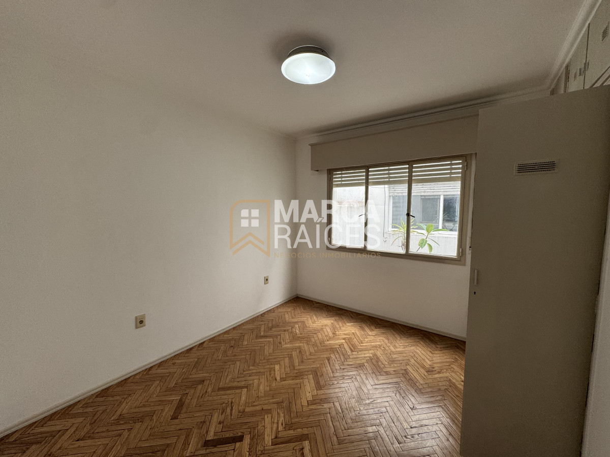 Apartamento ID.1529 - Alquiler Hermoso Apartamento de 3 Dormitorios 2 Baños en Punta Carretas Montevideo