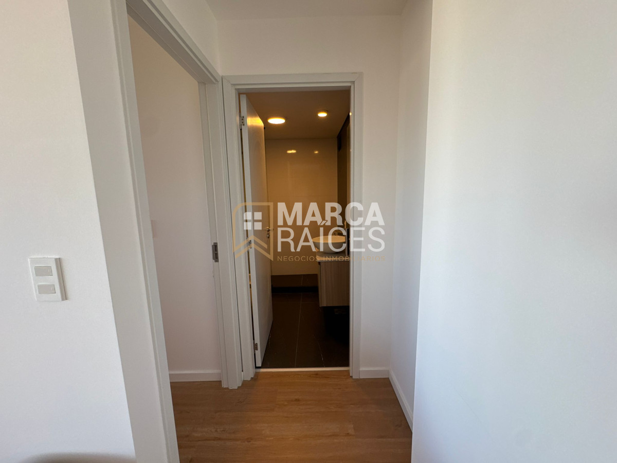 Apartamento ID.1201 - Venta Pent House 2 Dormitorios Con Renta Terraza con Parrillero Y Garaje Doble Punta Carretas Montevideo