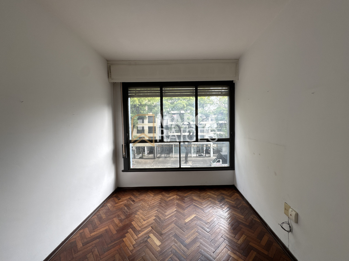 Apartamento ID.1199 - Venta Apartamento 4 Dormitorios 2 baños Garage Punta Carretas Montevideo