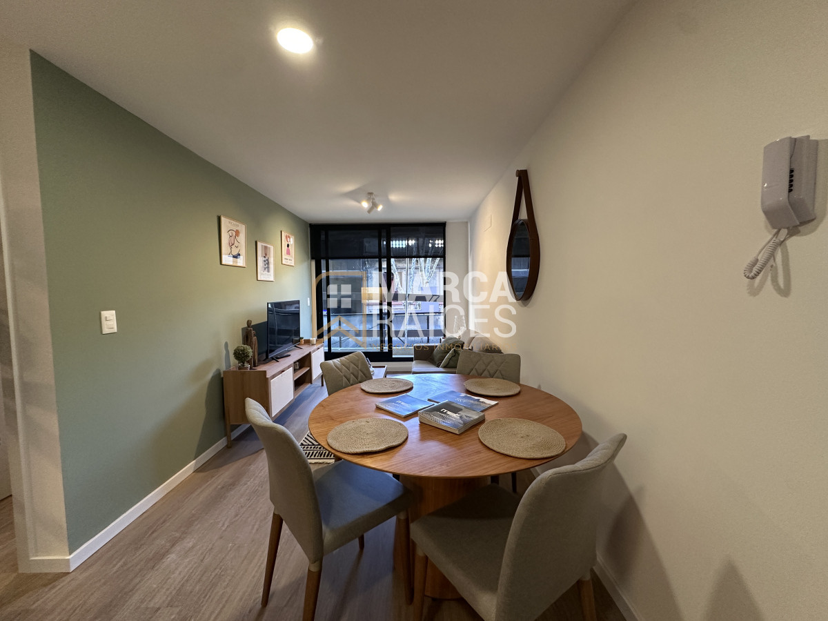 Apartamento ID.1016 - Venta Apartamento 1 Dormitorio en construcción con balcon y patio Centro Sur Montevideo