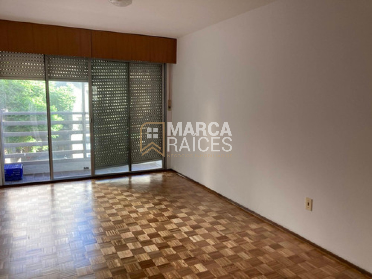 Apartamento ID.1839 - Alquiler Apartamento 2 Dormitorios. Centro, Montevideo