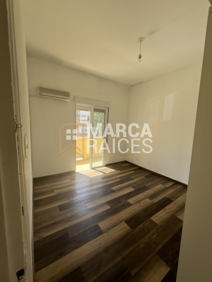 Apartamento ID.1782 - Alquiler Apartamento 2 Dormitorios Punta Carretas, a una cuadra de la Rambla y a media cuadra del Punta Carretas Shopping