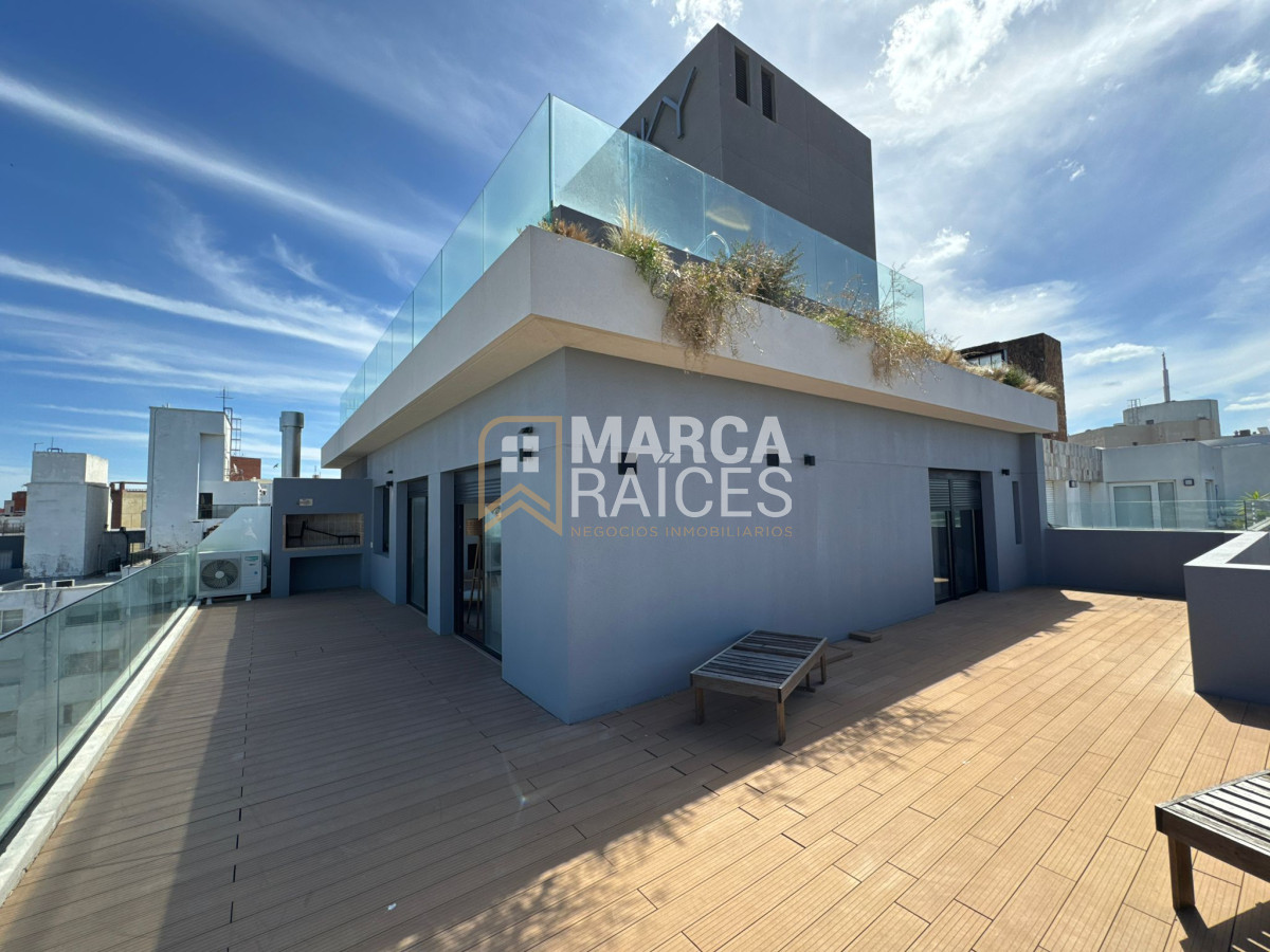 Apartamento ID.1201 - Venta Pent House 2 Dormitorios Con Renta Terraza con Parrillero Y Garaje Doble Punta Carretas Montevideo