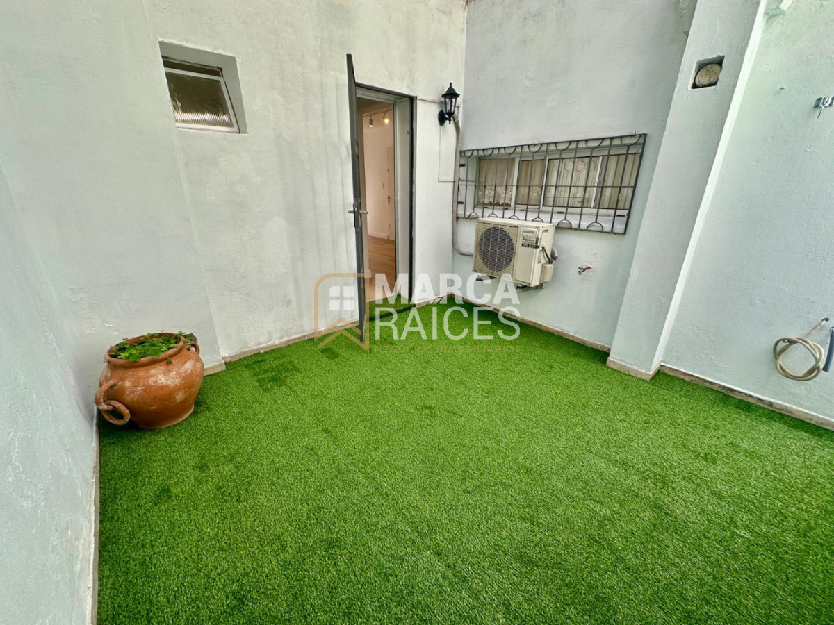 Apartamento ID.1701 - Alquiler Apartamento 1 Dormitorio Patio Ciudad Vieja Montevideo