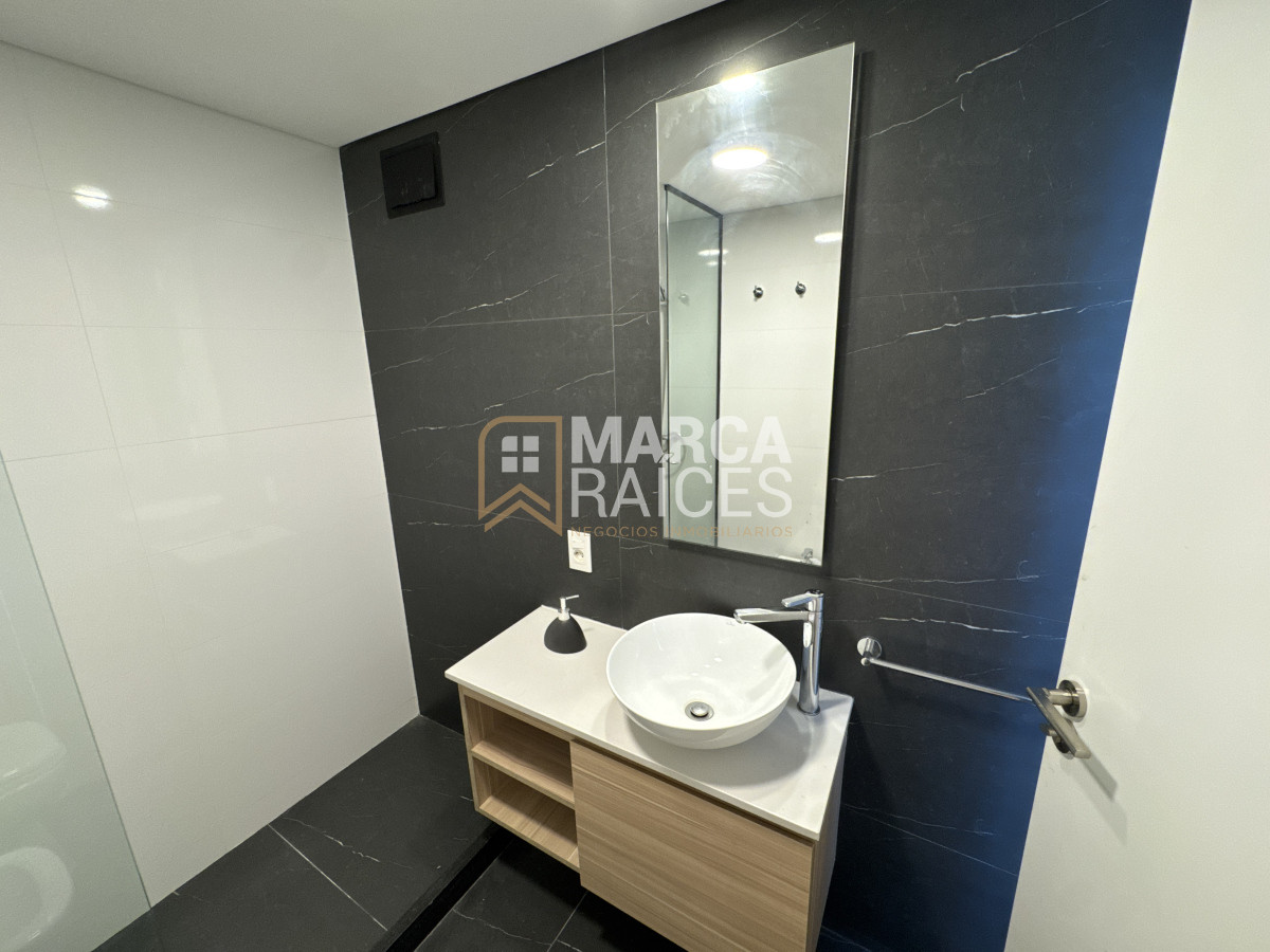Apartamento ID.1201 - Venta Pent House 2 Dormitorios Con Renta Terraza con Parrillero Y Garaje Doble Punta Carretas Montevideo