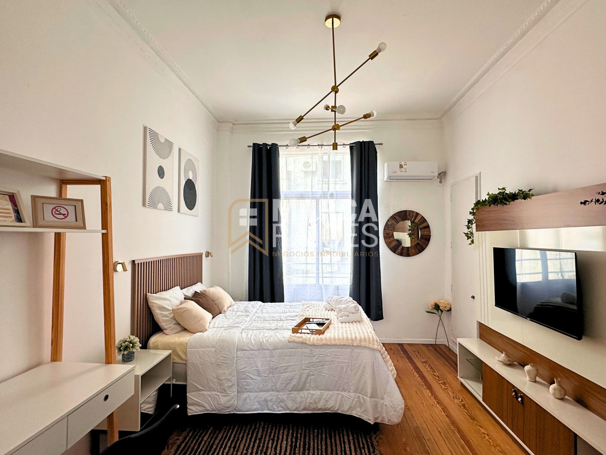 Apartamento ID.1621 - Alquiler Temporal Monoambiente en Pocitos Rambla y Plaza Gomensoro Disponible A Partir de Diciembre Montevideo