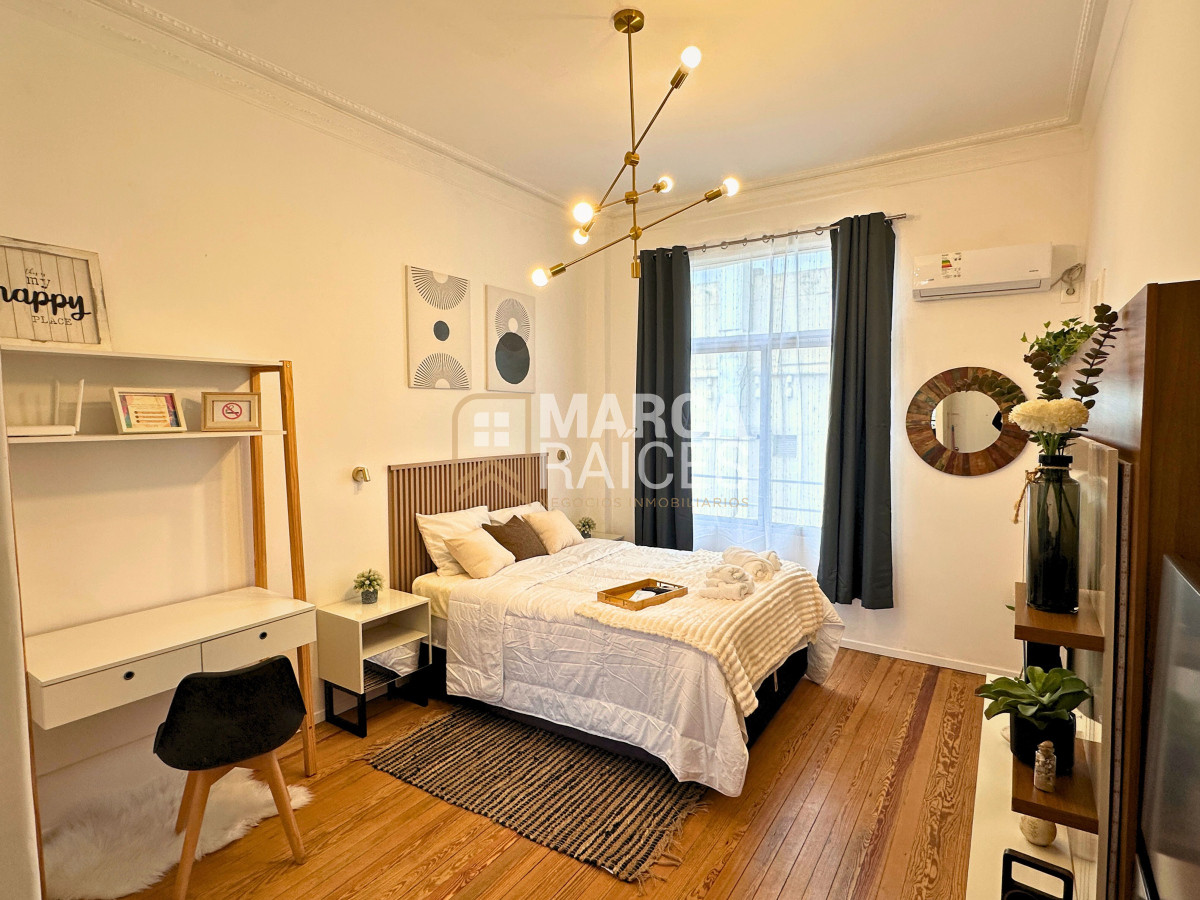 Apartamento ID.1621 - Alquiler Temporal Monoambiente en Pocitos Rambla y Plaza Gomensoro Disponible A Partir de Diciembre Montevideo