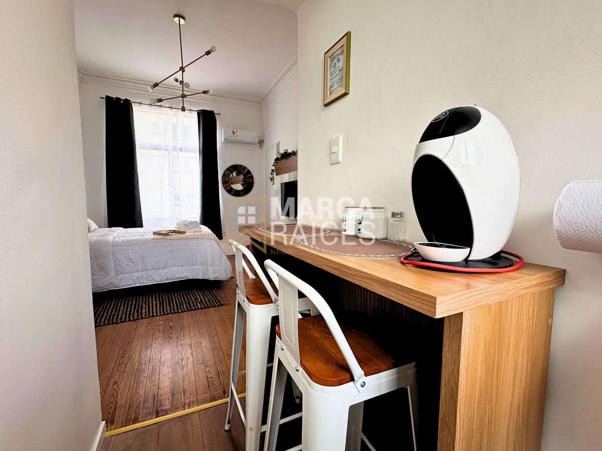 Apartamento ID.1621 - Alquiler Temporal Monoambiente en Pocitos Rambla y Plaza Gomensoro Disponible A Partir de Diciembre Montevideo