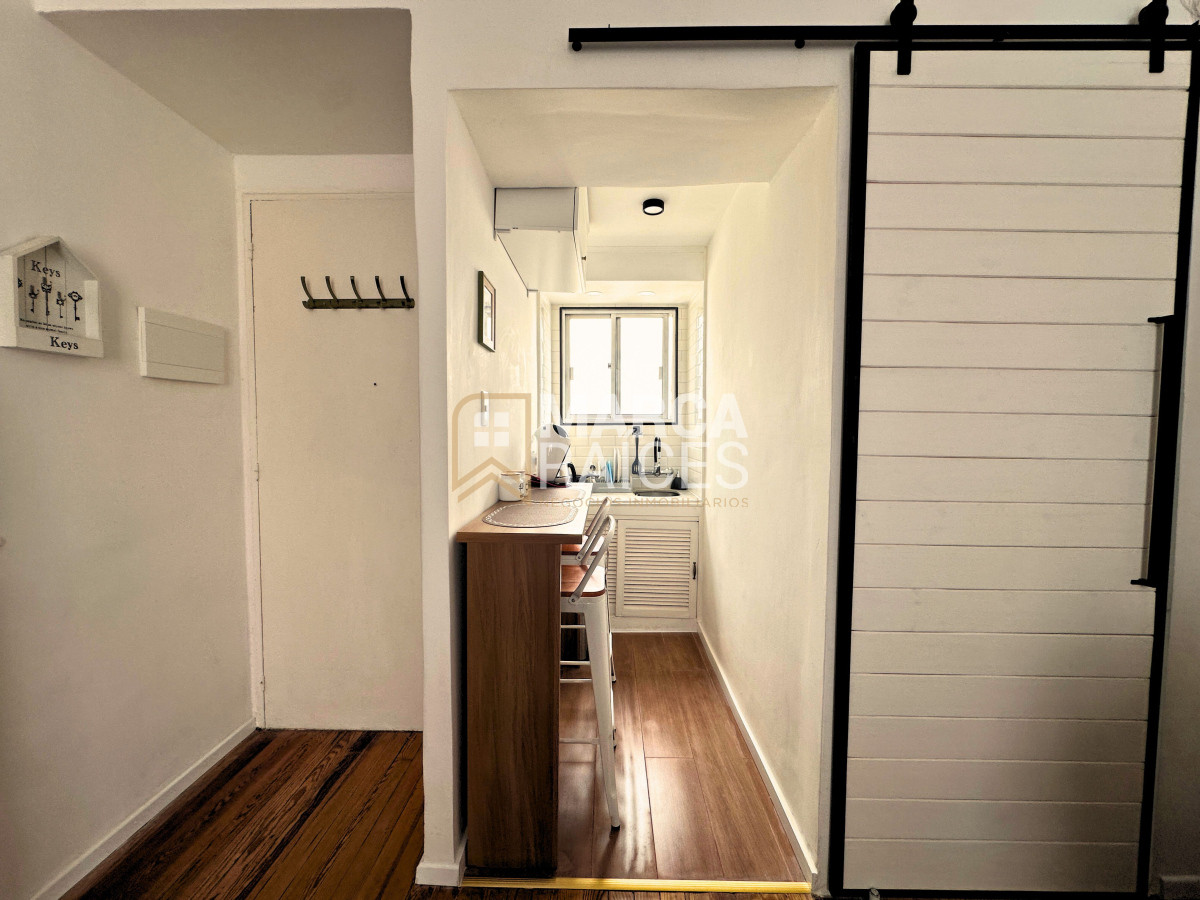 Apartamento ID.1621 - Alquiler Temporal Monoambiente en Pocitos Rambla y Plaza Gomensoro Disponible A Partir de Diciembre Montevideo