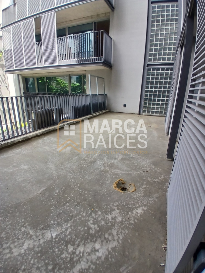 Apartamento ID.1792 - Alquiler Apartamento 3 Dormitorios 2 Baños Piscina Edificio de Categoria Centro Montevideo