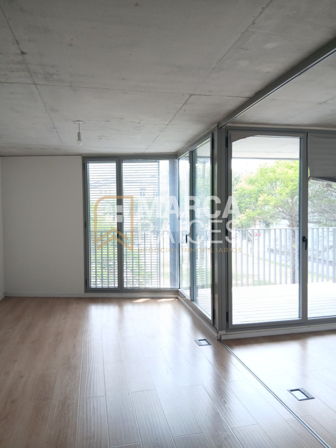 Apartamento ID.1792 - Alquiler Apartamento 3 Dormitorios 2 Baños Piscina Edificio de Categoria Centro Montevideo