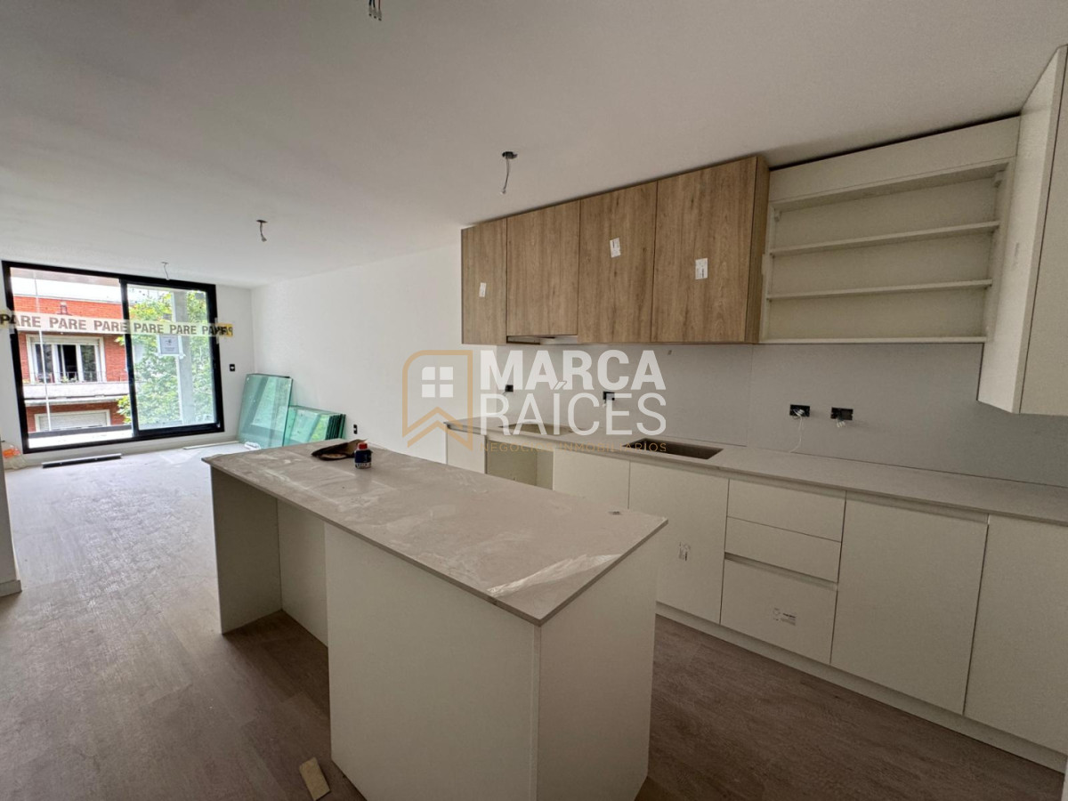 Apartamento ID.1957 - Alquiler Apartamento 1 Dormitorio con patio y parrillero propio a estrenar Centro Sur Montevideo