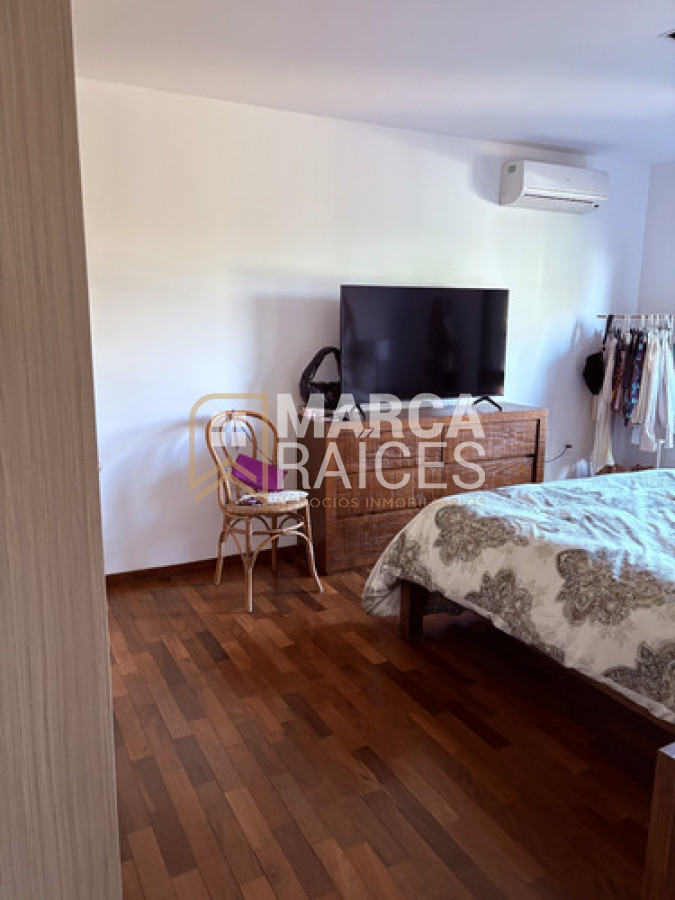 Apartamento ID.1566 - Alquiler apartamento con piscina en Carrasco, Montevideo. 