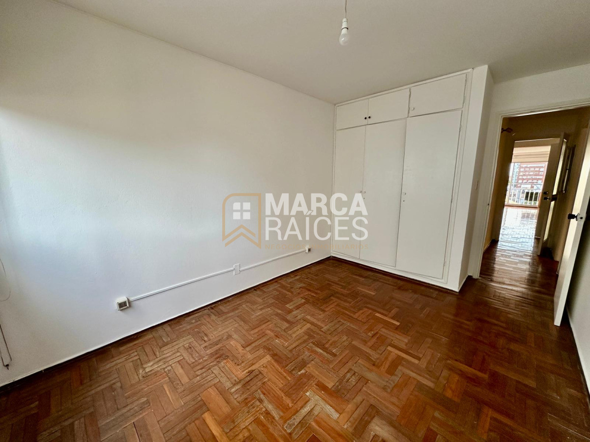 Apartamento ID.1665 - Alquiler Apartamento 2 Dormitorios 2 Baños Opcion Garage Pocitos Montevideo