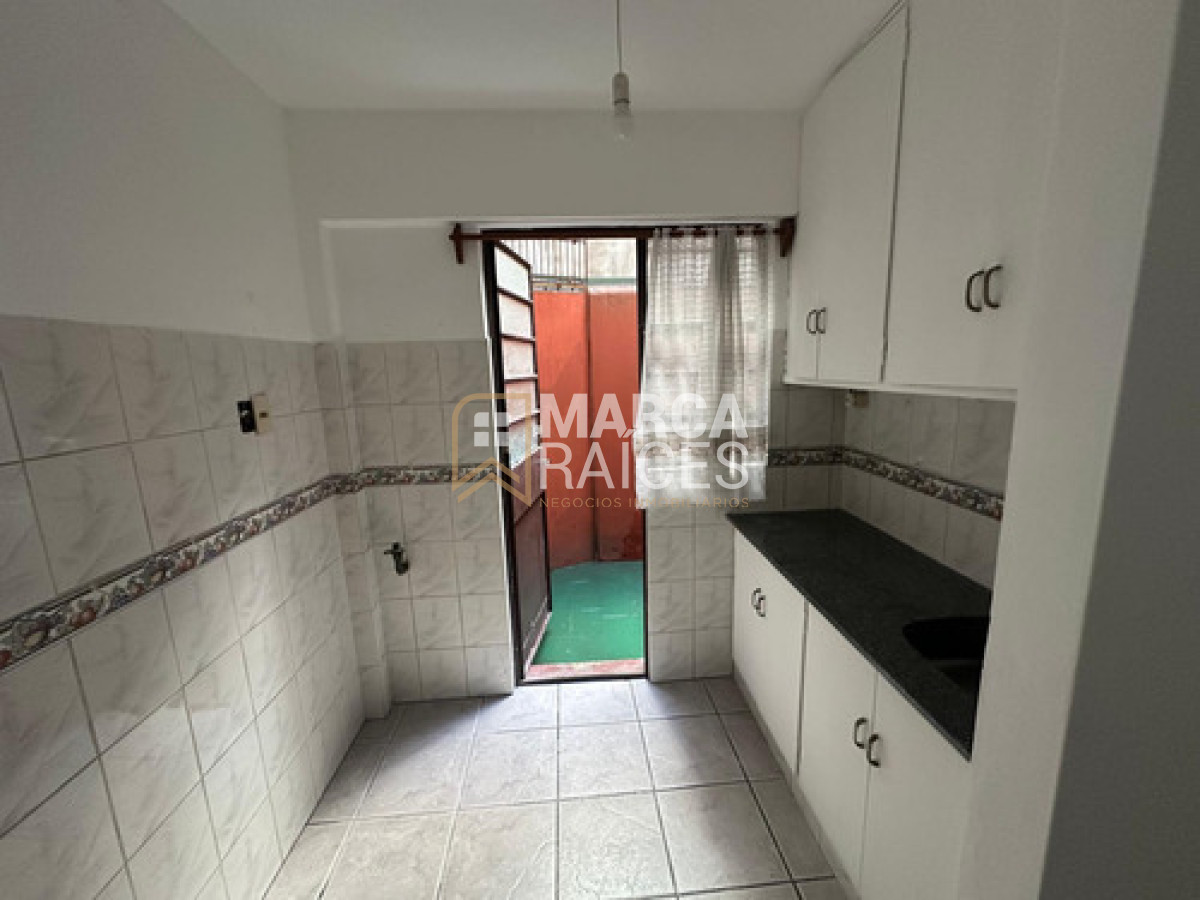 Apartamento ID.1815 - Alquiler Apartamento 1 Dormitorio. Ciudad Vieja, Montevideo