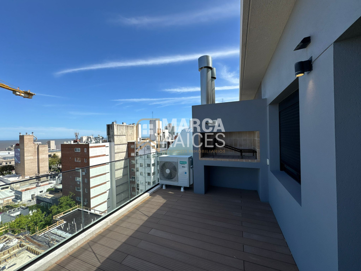Apartamento ID.1201 - Venta Pent House 2 Dormitorios Con Renta Terraza con Parrillero Y Garaje Doble Punta Carretas Montevideo