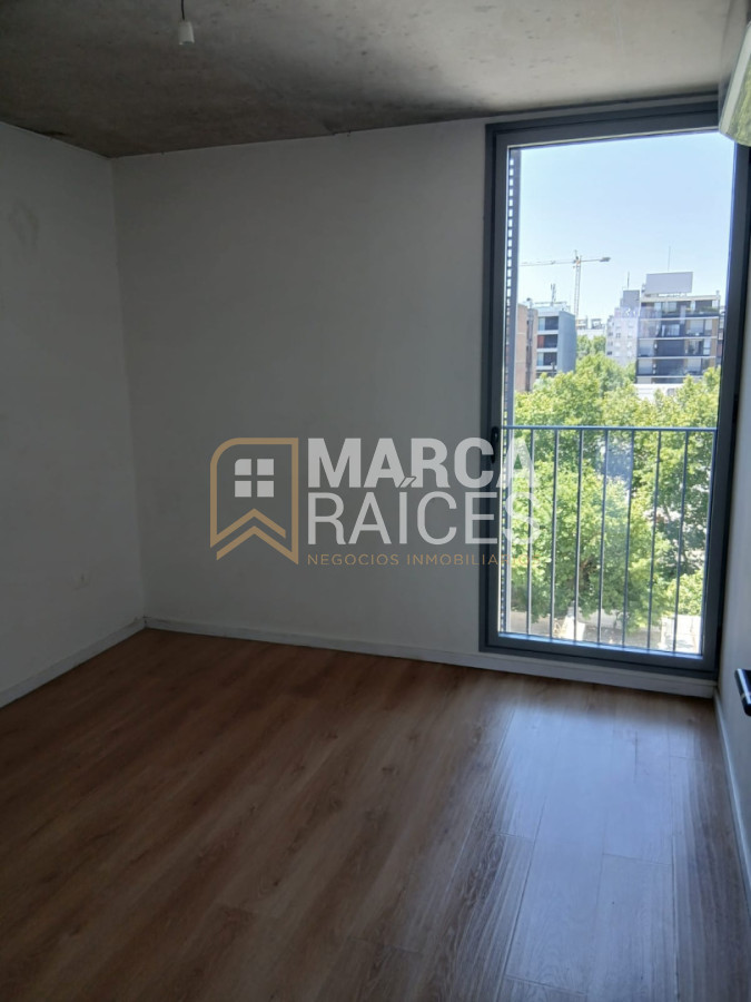 Apartamento ID.1792 - Alquiler Apartamento 3 Dormitorios 2 Baños Piscina Edificio de Categoria Centro Montevideo