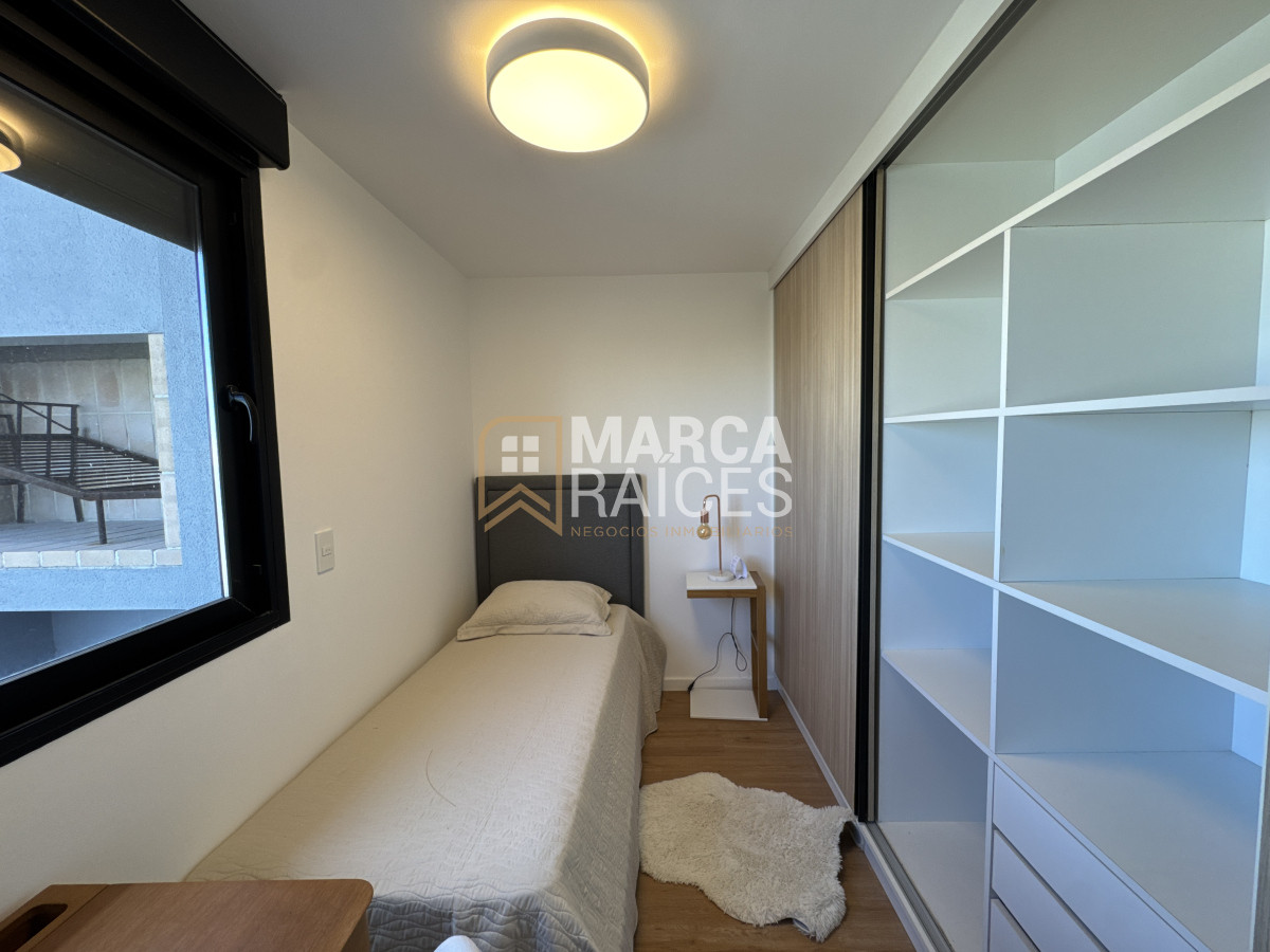 Apartamento ID.1201 - Venta Pent House 2 Dormitorios Con Renta Terraza con Parrillero Y Garaje Doble Punta Carretas Montevideo