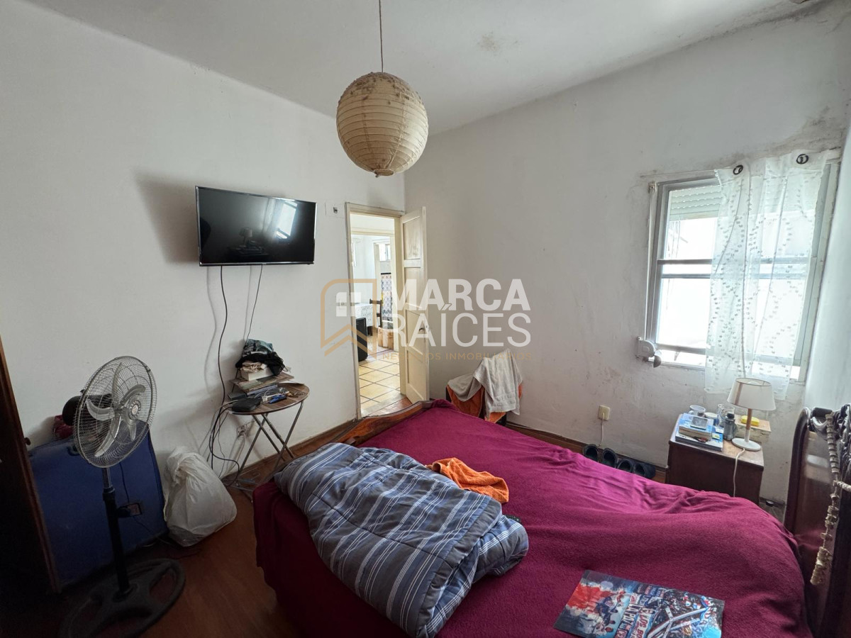 Apartamento ID.1731 - Venta Apartamento 2 Dormitorios 1 Baño Con Renta Primer Piso por Escalera Pocitos Montevideo