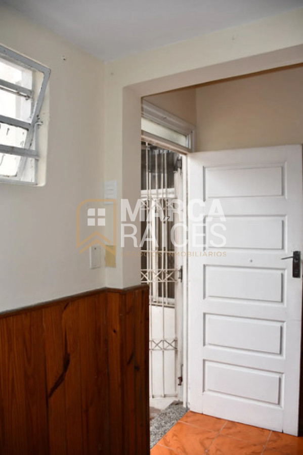 Apartamento ID.2012 - Alquiler Apartamento 4 Dormitorios, 2 Baños. La Blanqueada, Montevideo