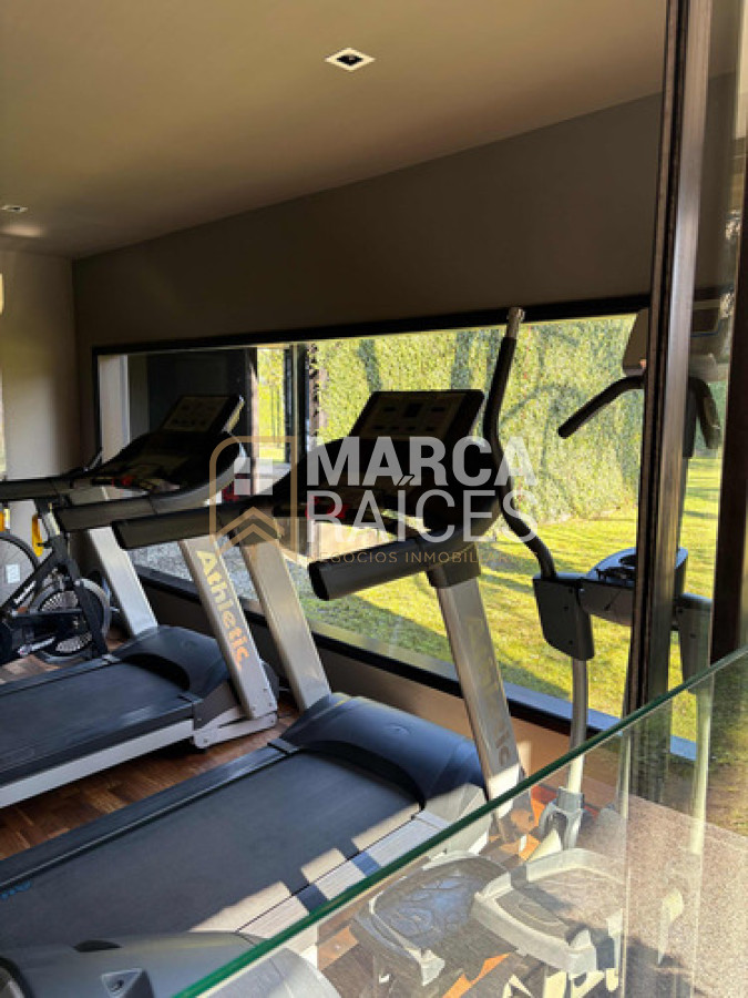 Apartamento ID.1566 - Alquiler apartamento con piscina en Carrasco, Montevideo. 