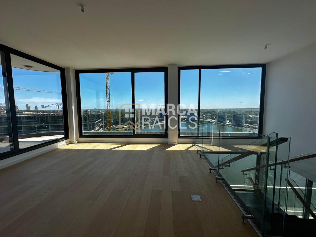Apartamento ID.1147 - Venta Penthouse Duplex 4 Dormitorios Carrasco Hermosa Vista al Lago A Estrenar