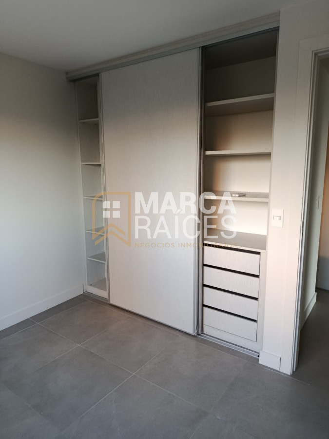 Apartamento ID.1536 - Venta apartamento 2 dormitorios en Barrio Cantegril, Punta del Este. 