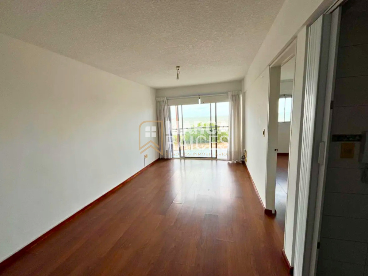 Apartamento ID.1459 - Alquiler Apartamento 1 Dormitorio sobre la Rambla Malvin Montevideo
