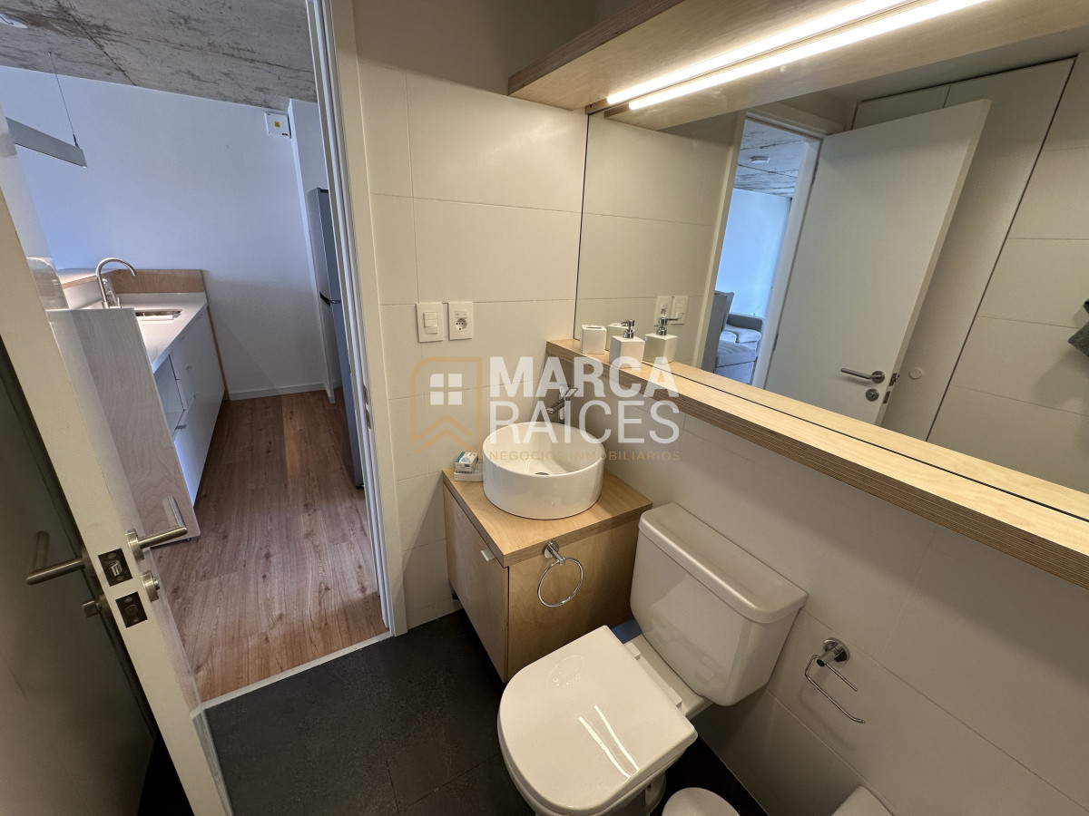 Apartamento ID.1402 - Apartamento Amplio A Estrenar Amoblado Piso 4 Al Frente Luminoso Cordon Sur Montevideo