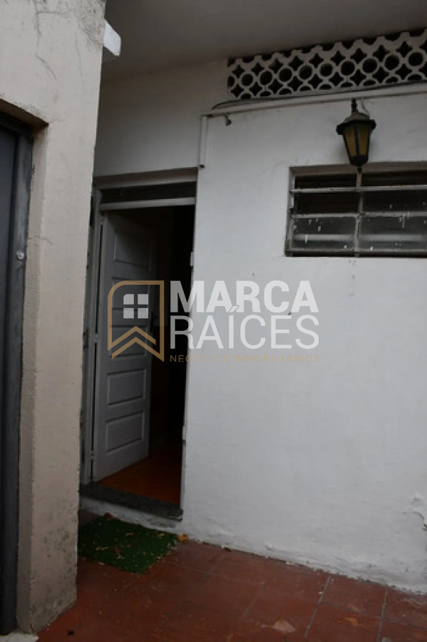 Apartamento ID.2012 - Alquiler Apartamento 4 Dormitorios, 2 Baños. La Blanqueada, Montevideo