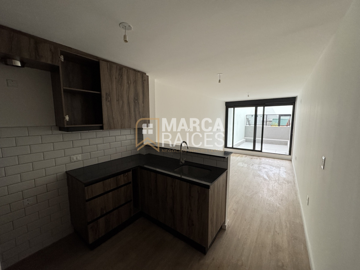 Apartamento ID.999 - Venta Apartamento 1 Dormitorio a estrenar con patio Cordon Montevideo