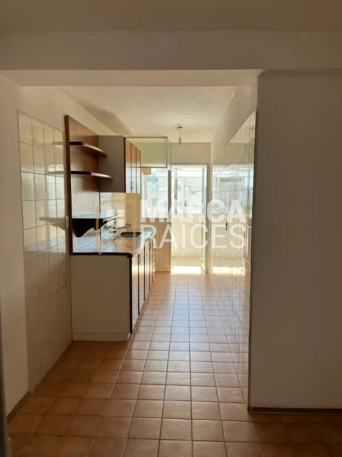 Apartamento ID.1993 - Alquiler Apartamento 2 Dormitorios, 2 Baños, 1 Garage. Montevideo Punta Carretas